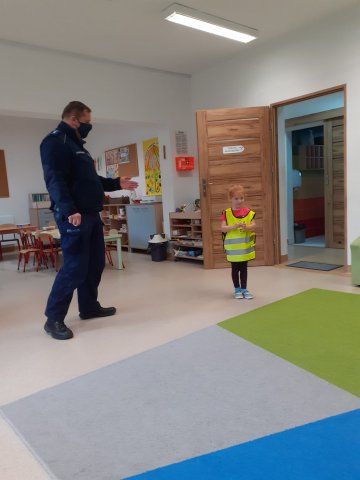 Wizyta policjanta w naszym przedszkolu